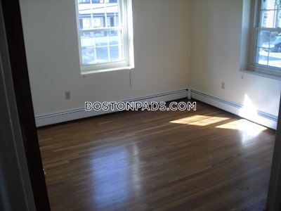 Arlington 1 Bed 1 Bath - $2,100