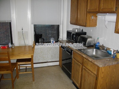 Brighton 3 Beds 1 Bath Boston - $3,400