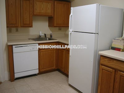 Mission Hill Apartment for rent 3 Bedrooms 1 Bath Boston - $3,900