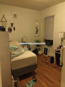 Mission Hill 3 Beds 1 Bath Boston - $3,900