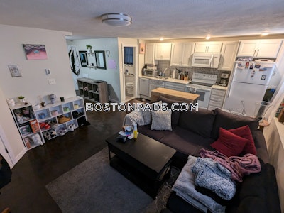 Malden 1 Bed 1 Bath MALDEN $2,200 - $2,200