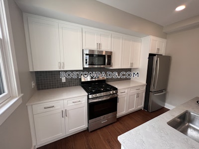 Cambridge 3 Beds 3.5 Baths  Harvard Square - $9,900 No Fee