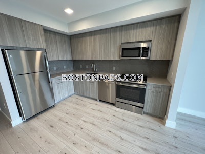 Revere 1 Bed 1 Bath - $2,640