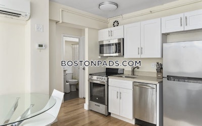 Brookline Outstanding 1 Bed 1 Bath on Beacon St BROOKLINE- COOLIDGE CORNER $3,469  Coolidge Corner - $3,469