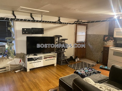 Mission Hill Very cute 1 Bed 1 Bath  Boston - $1,950