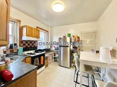 Brookline 4 Beds 2 Baths Brookline  Boston University - $5,200