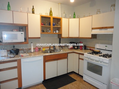 Jamaica Plain 3 Beds 2 Baths Boston - $5,200