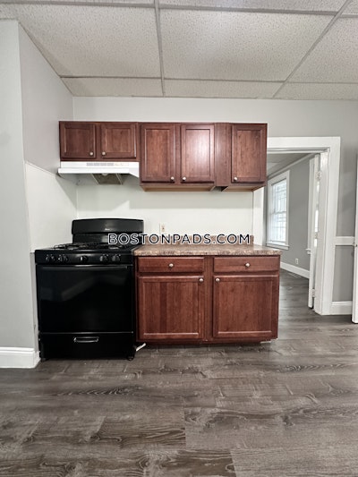 Framingham Apartment for rent 1 Bedroom 1 Bath - $2,000 No Fee