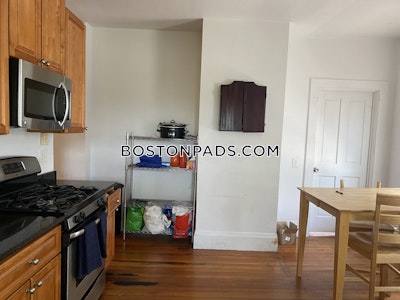 Dorchester/south Boston Border Apartment for rent 3 Bedrooms 1 Bath Boston - $3,400 No Fee