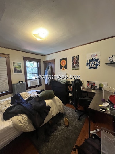 Somerville Apartment for rent 4 Bedrooms 1 Bath  Tufts - $5,200