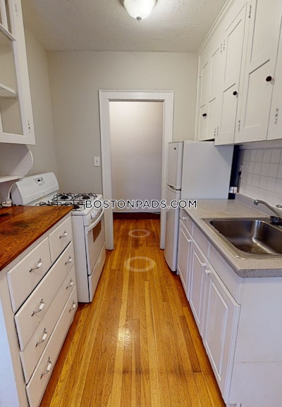 Somerville Apartment for rent 1 Bedroom 1 Bath  Tufts - $2,850