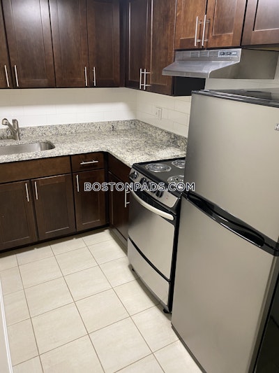 Chinatown Nice Studio available 3/1 on Boylston St. in Boston! Boston - $2,550