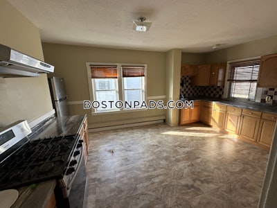 Roslindale Apartment for rent 3 Bedrooms 1 Bath Boston - $3,400